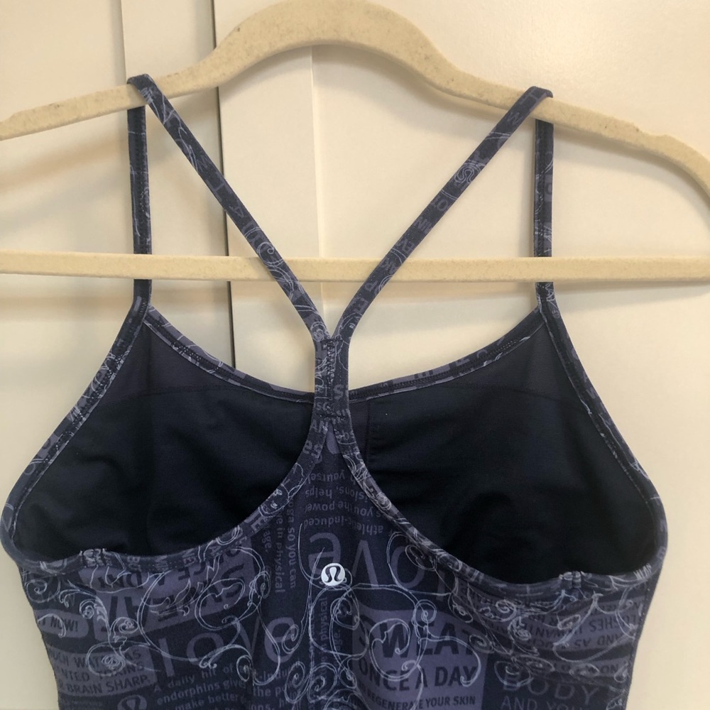Lululemon Blue Work Out Tank Top EUC - Picture 9 of 14